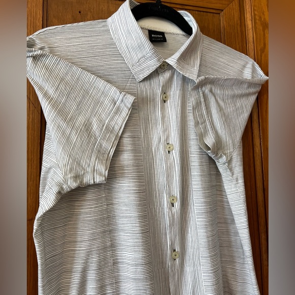 Hugo Boss Men’s Short Sleeve Casual Collared Shirt Regular Fit Size Medium - Picture 5 of 8
